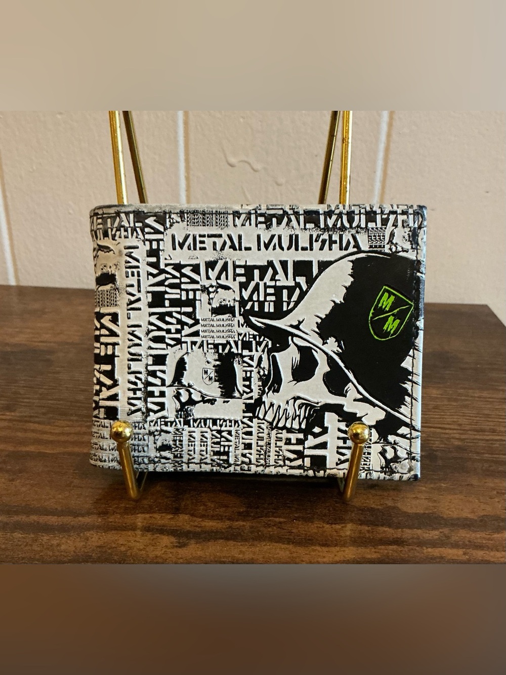A Rare HTF Vintage Black & White Y2K Grunge Metal Mulisha Skull Bifold Wallet